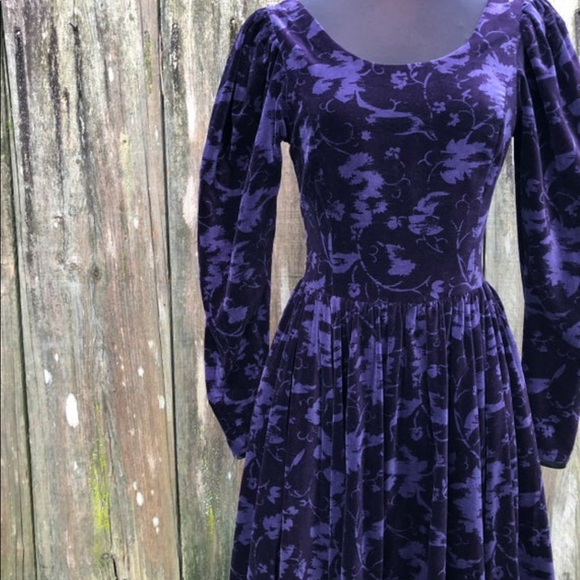 Vintage Laura Ashley Purple Velvet Dress - Picture 5 of 8